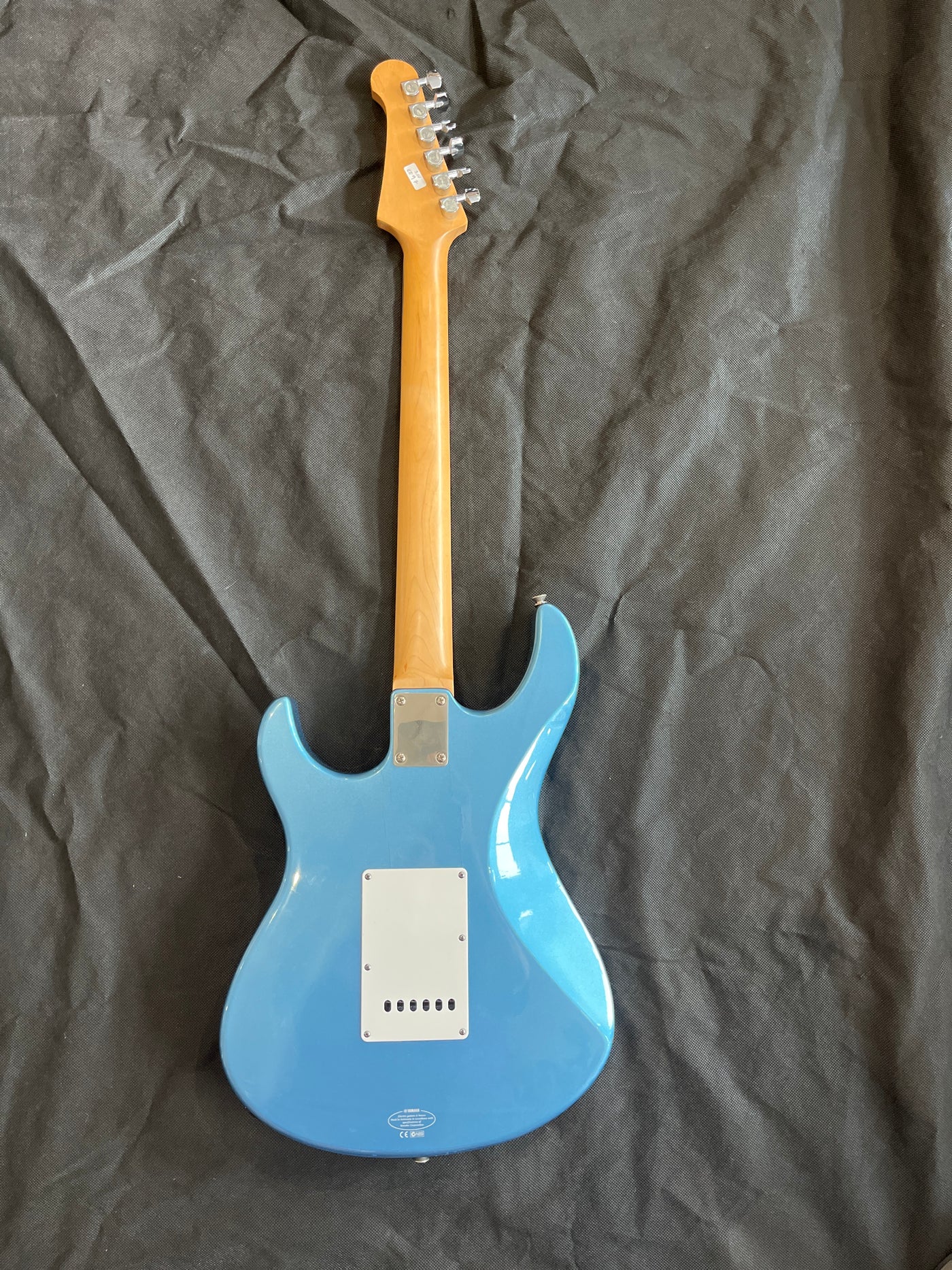 Pacifica 112J, Lake Placid Blue, Used - EE97