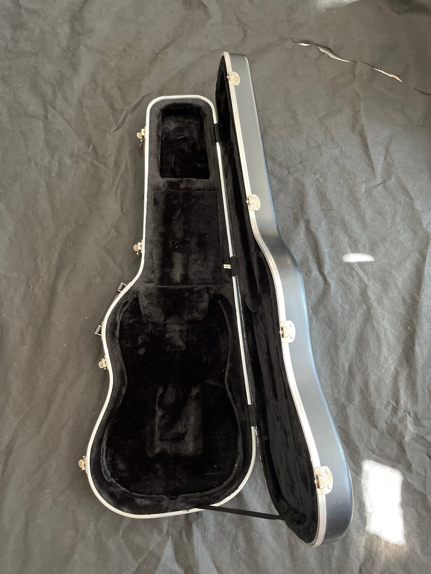 Deluxe ABS Strat/Tele Case, Used - FF59DD