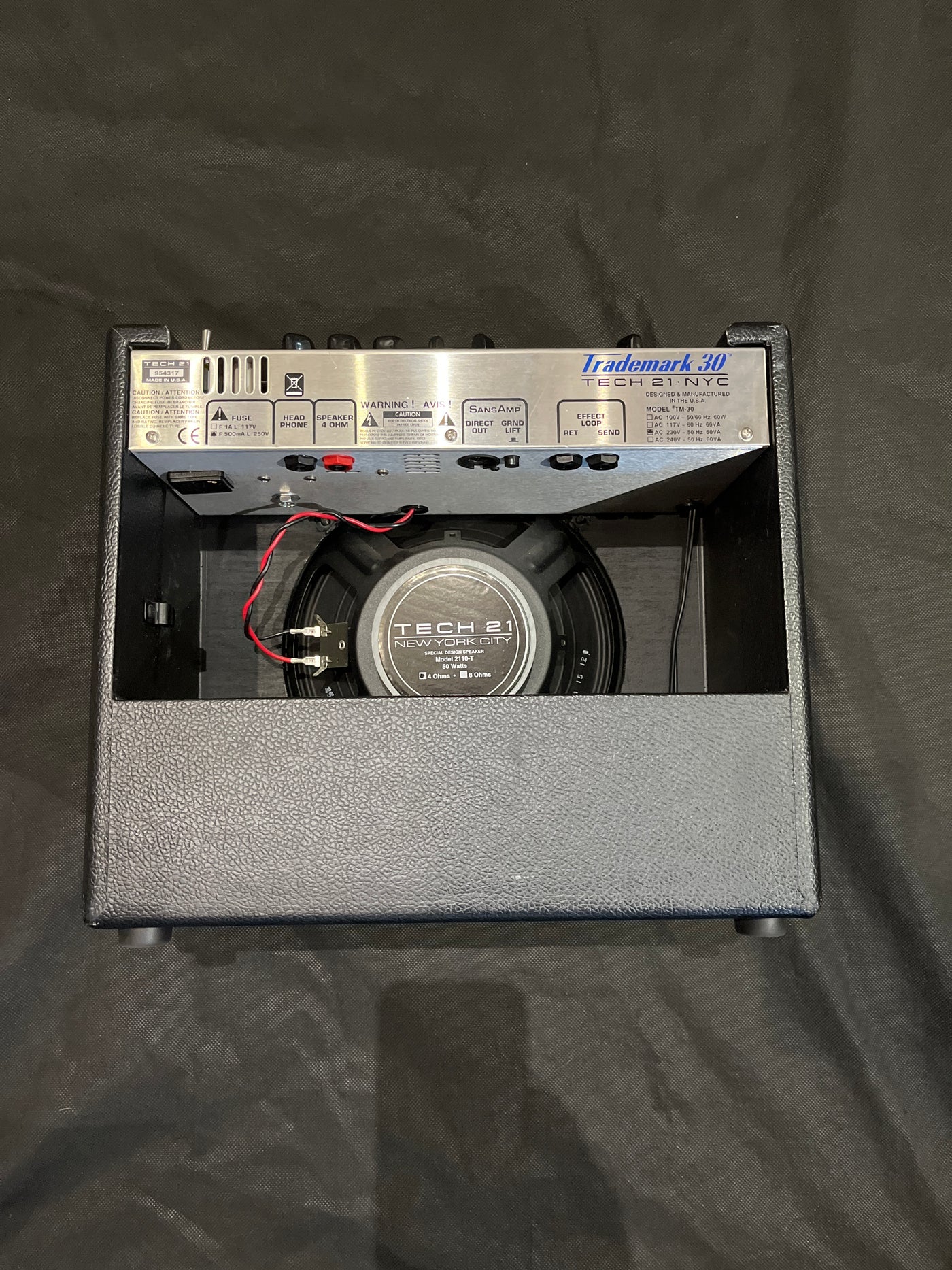 Trademark 30, 30 Watt amplifier with Cover