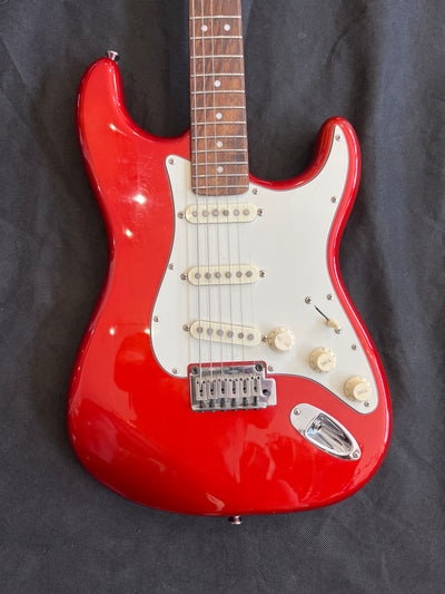 Standard strat, Red metallic, maple, Used - FF35