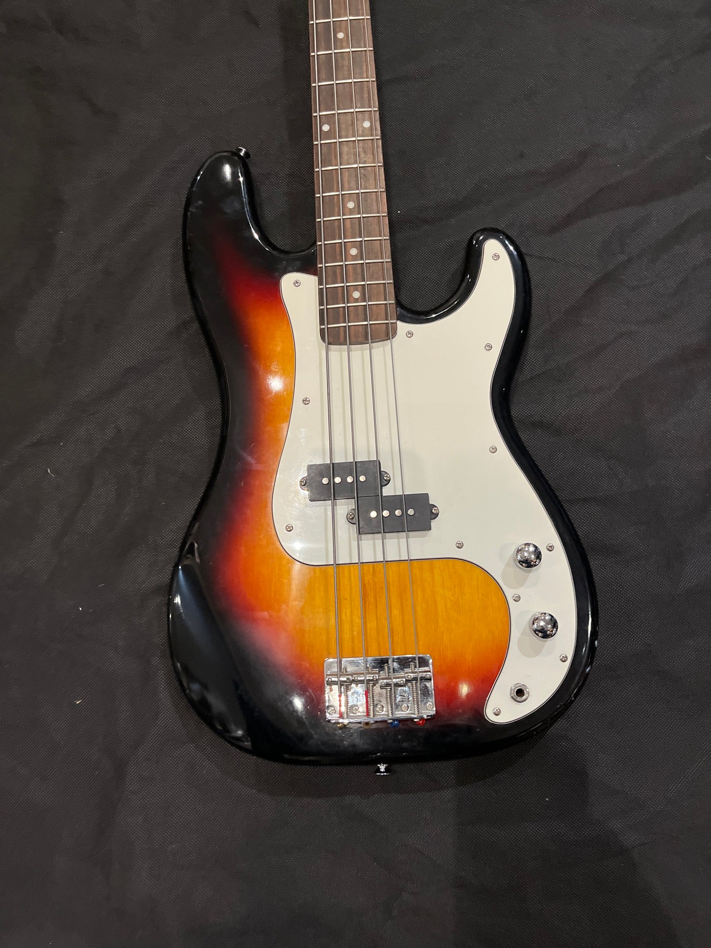 Bass Guitar, Sunburst, Used - FF89A